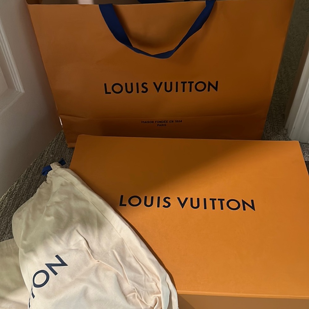 Box dust bag and bag